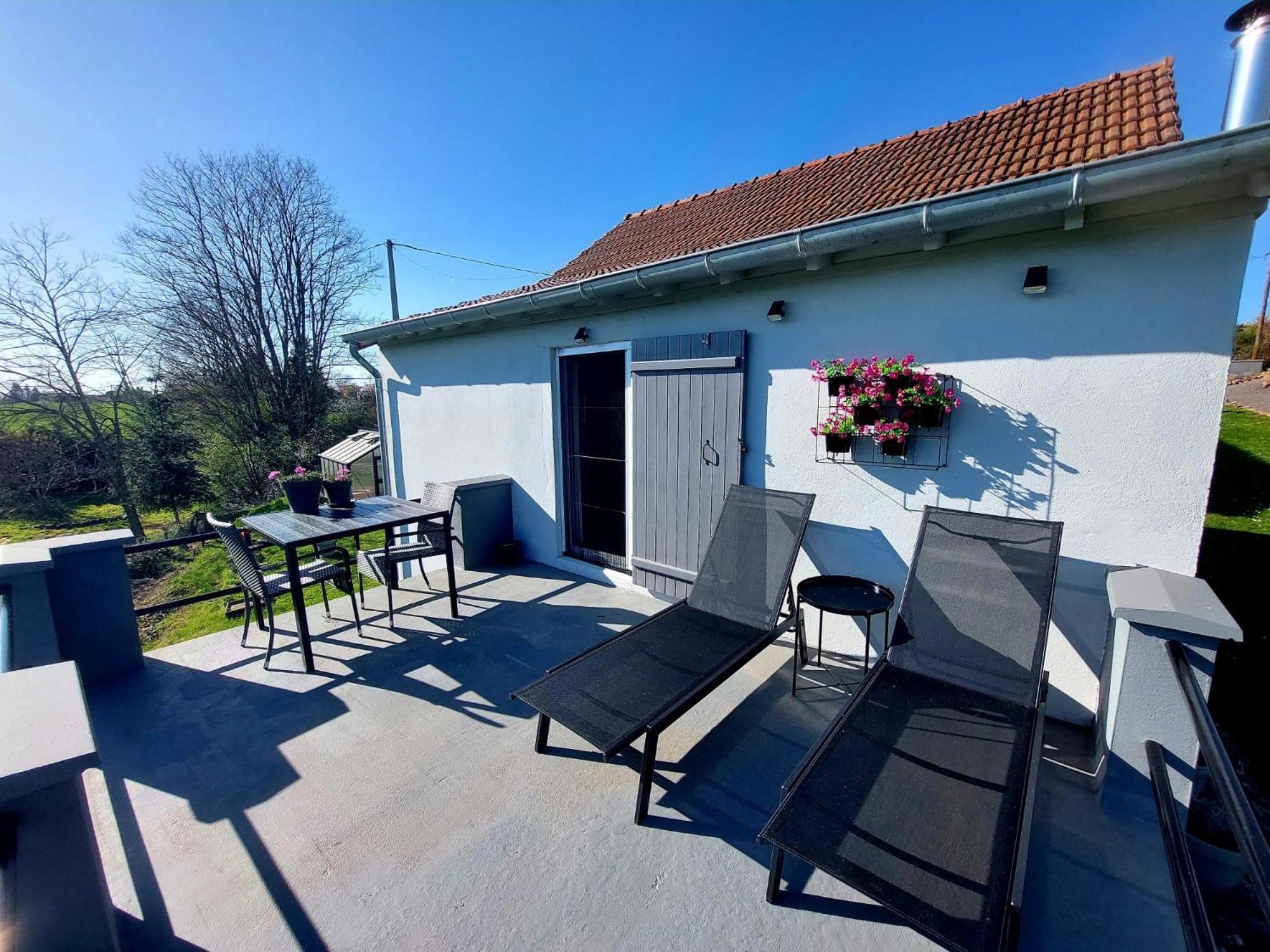 Maison Du Grand Moulin Saint-Aubin-en-Charollais Exterior photo